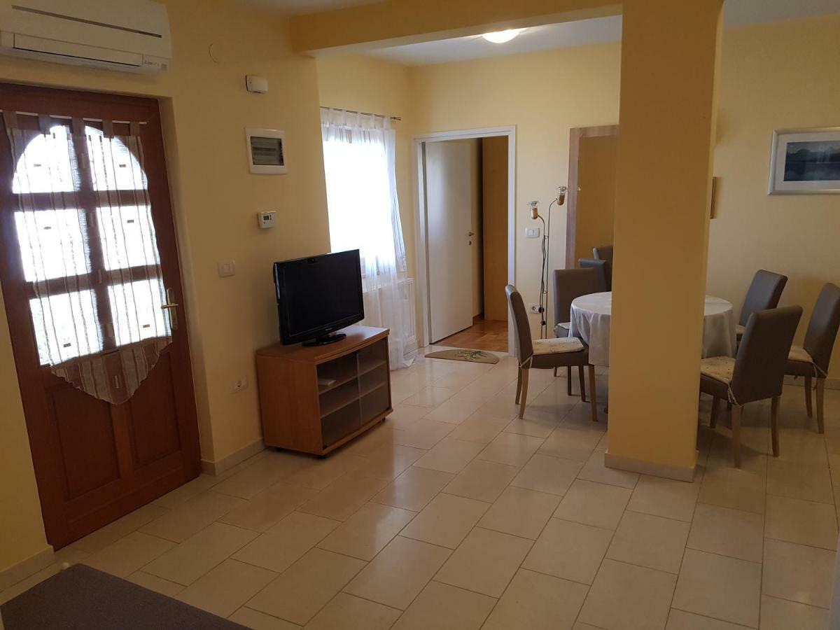 Apartment Barba Лижнян Экстерьер фото